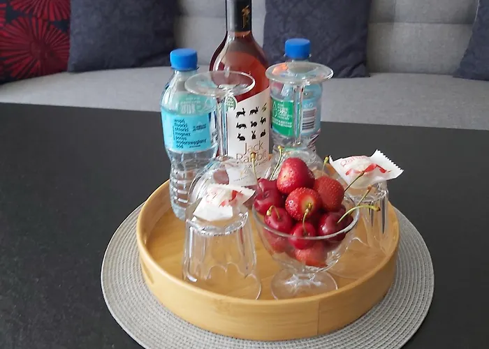 דירה Urban Oasis With A Garage